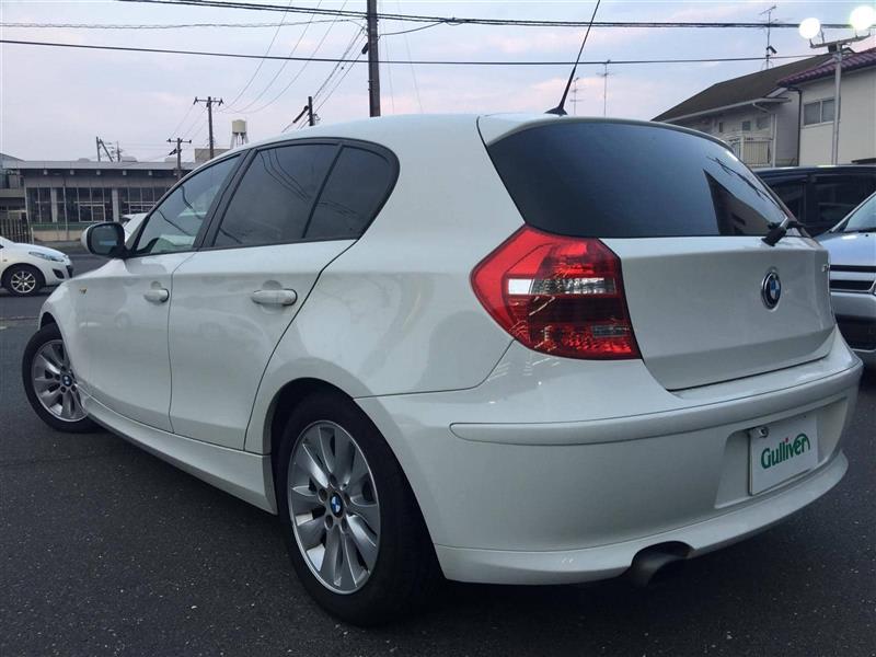 2011年 BMW　116i02