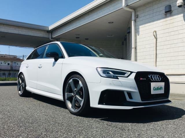 H30 18年式 アウディ アウディ ｒｓ３ スポーツバック 車両id 中古車検索は ガリバーフリマ