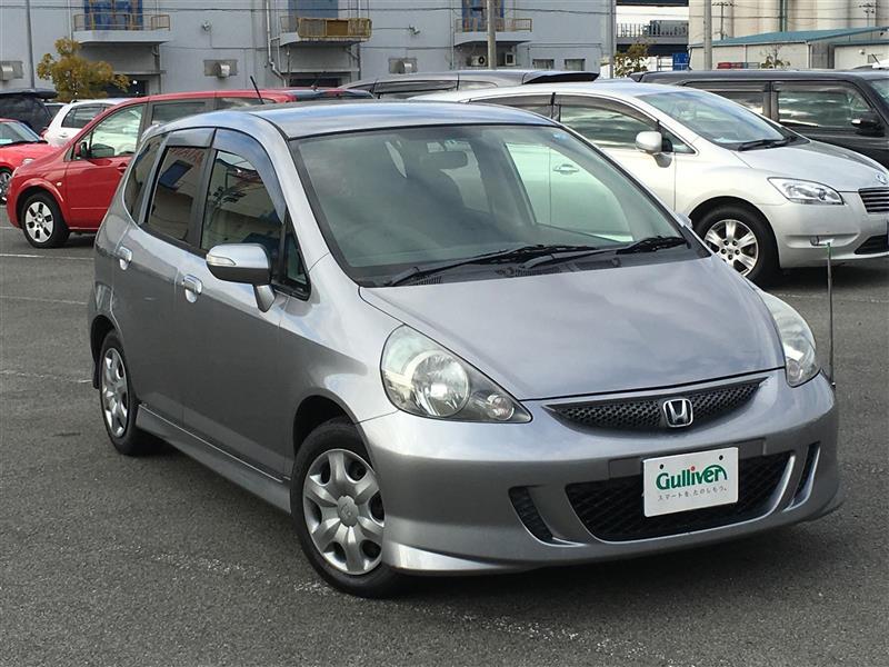 フィット ホンダ １ ３ｓ 平成18年7月 平成19年10月 の画像 新車 中古車カタログ装備スペック情報 中古車のガリバー